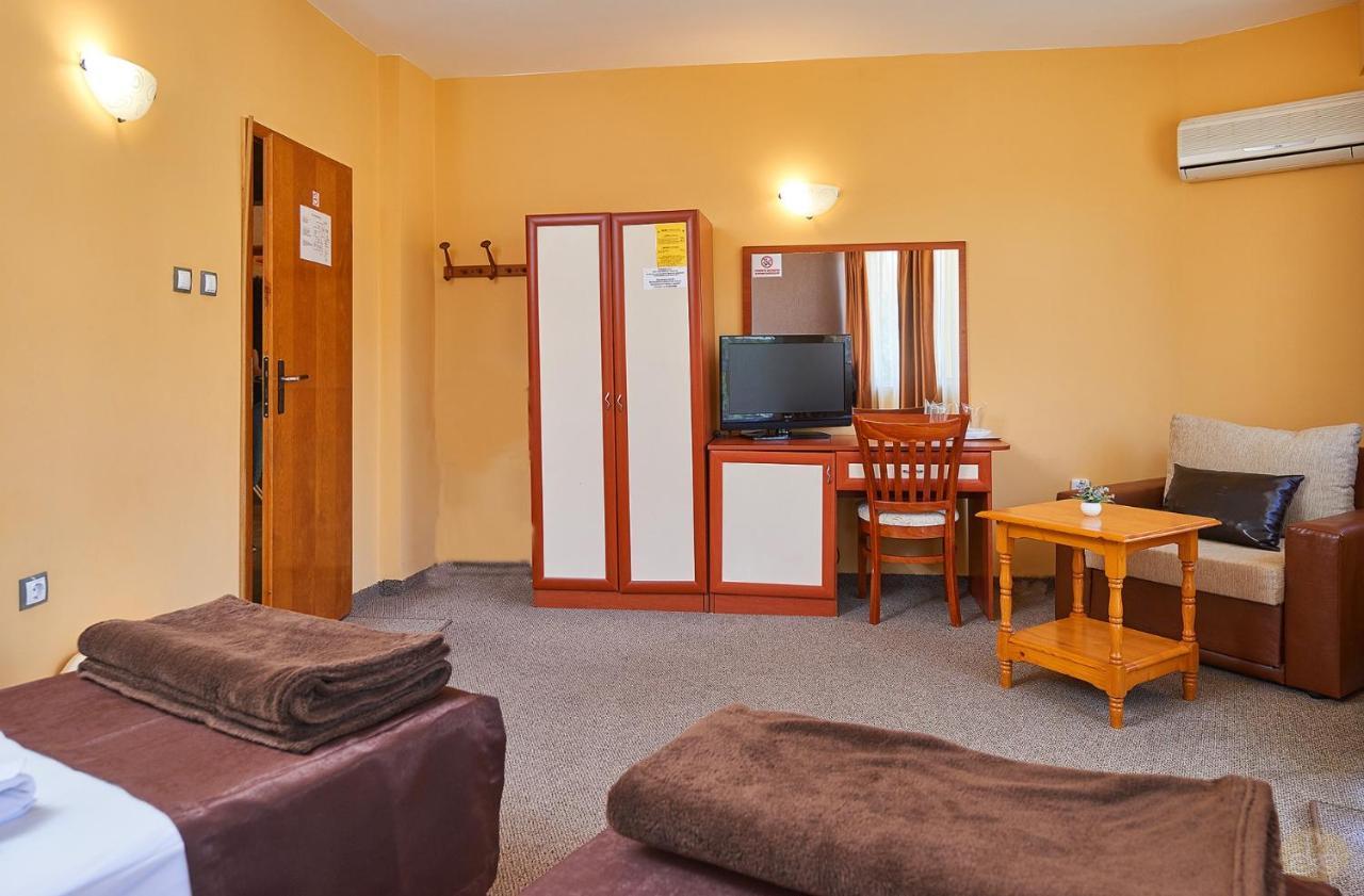 Peneka Hotel Поморие Экстерьер фото