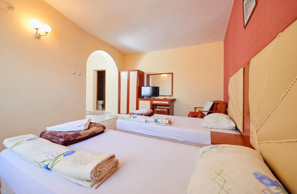 Peneka Hotel Поморие Экстерьер фото