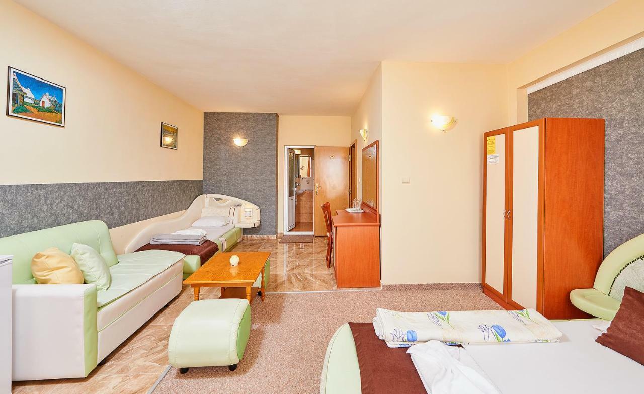 Peneka Hotel Поморие Экстерьер фото